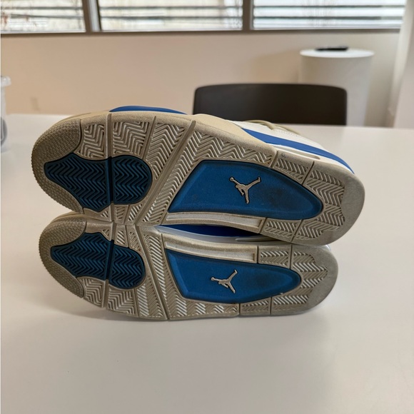 Air Jordan 4 Military Retro - Picture 3 of 5